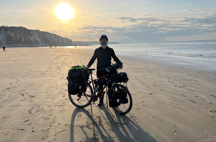 oceano-atlantico-arrivo-bici Arrivo all'oceano dei Roberto Adami durante il suo viaggio in solitaria